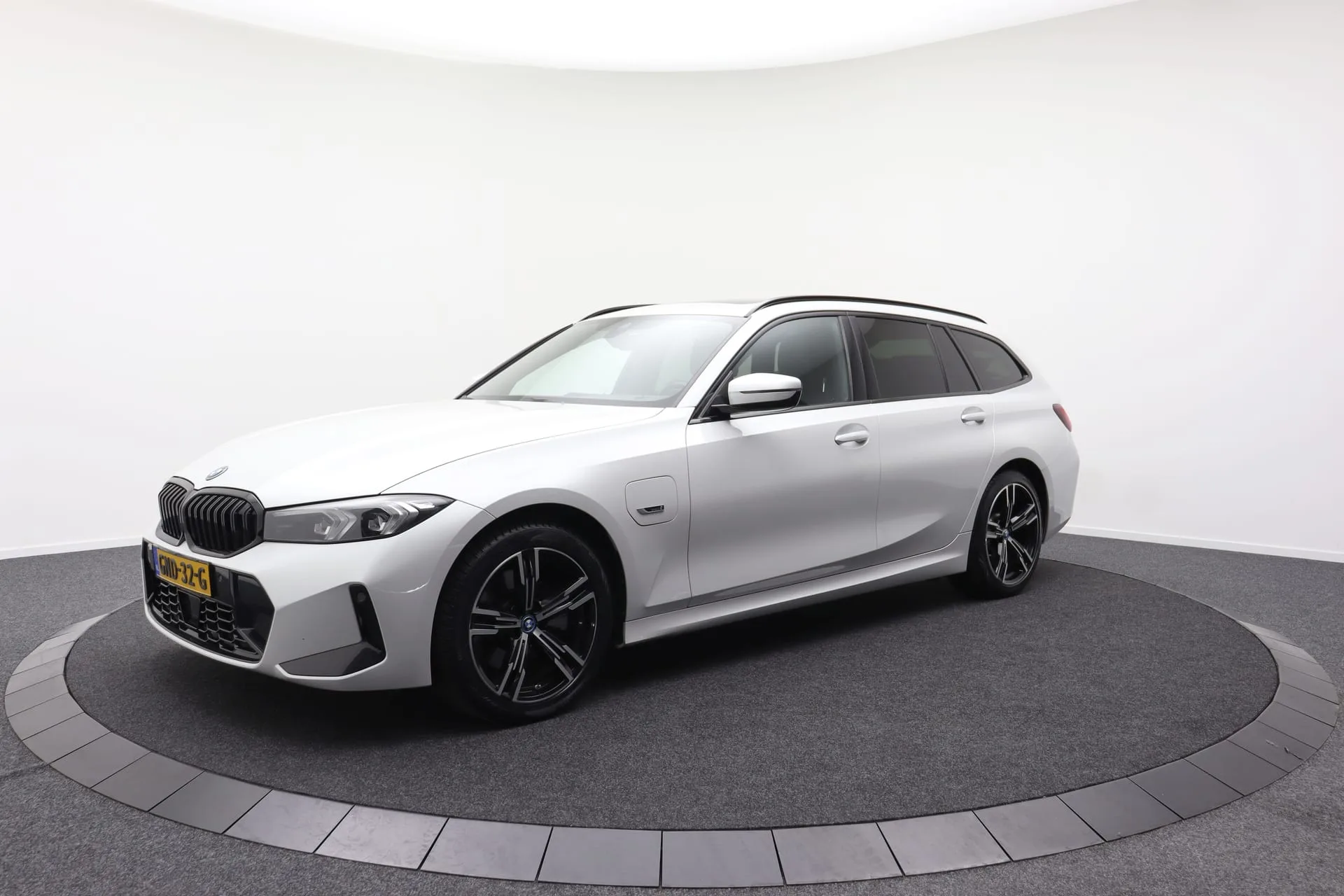 BMW 3 Serie 320e Touring M-Sport